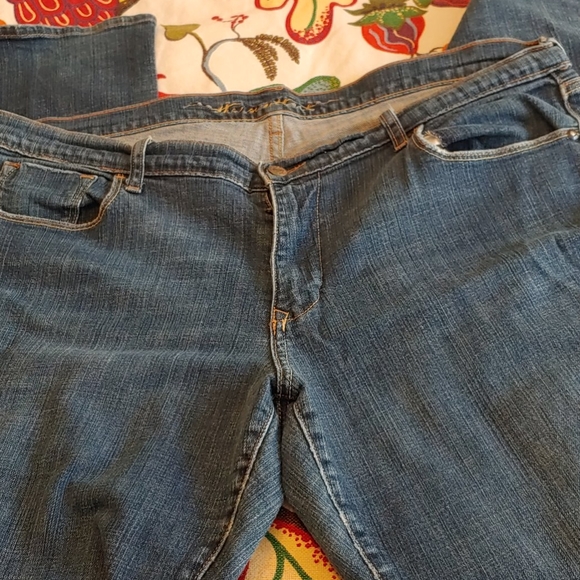 Jeans - Picture 3 of 3